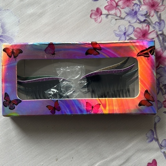 WATERPROOF Reusable Eyeliner Eyelash Stickers Set of 7 Colors - Picture 9 of 10